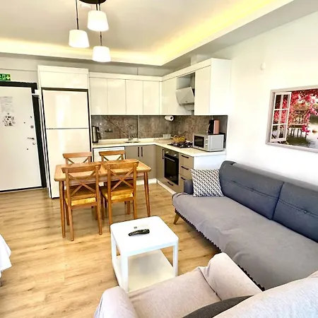 Διαμέρισμα With Large Pool In Φετιγιέ